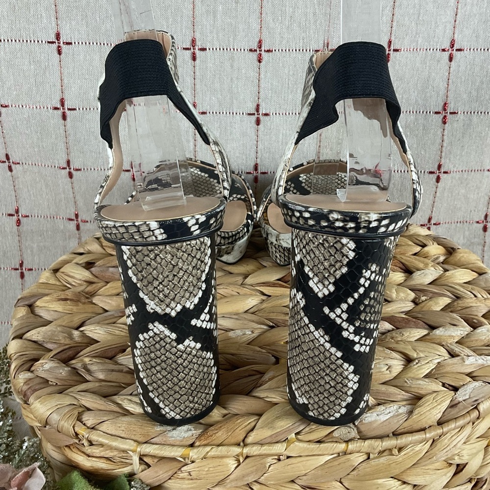 🍀HP🍀 Franco Sarto “Noa” Snakeskin Embossed Heeled Sandals Size 9.5 NWOB - Picture 4 of 8